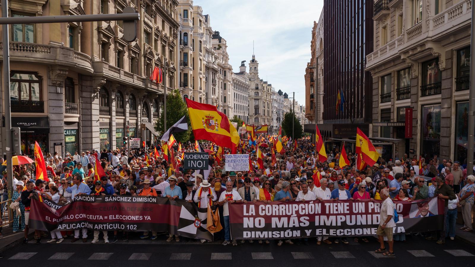 Image of the head of the demonstration.