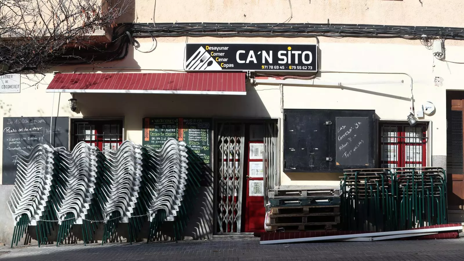 Un bar tancat durant la pandèmia