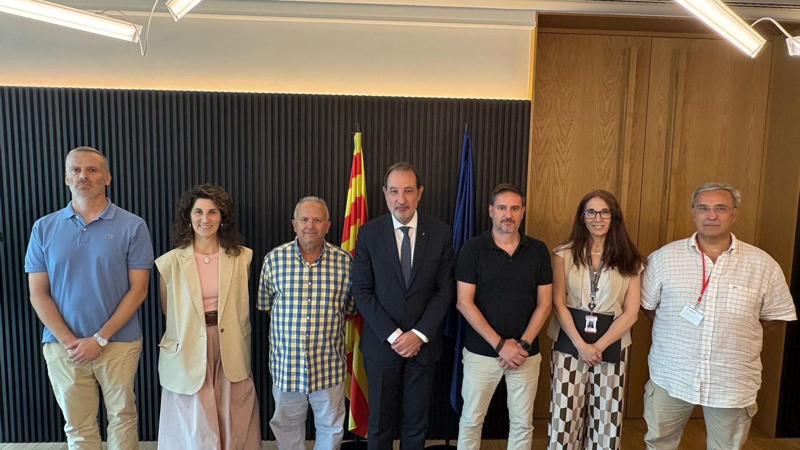 The Minister of Justice, Ramon Espadaler, with representatives of the unions