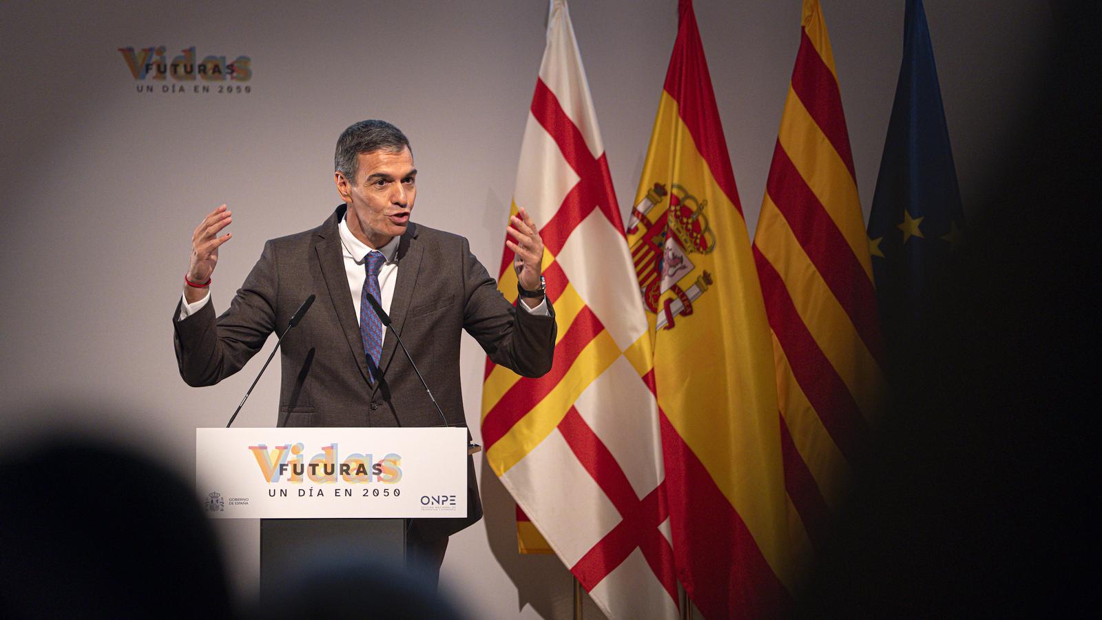 The president of the Spanish government, Pedro Sánchez, at the DissenyHub event in Barcelona about housing this Monday.