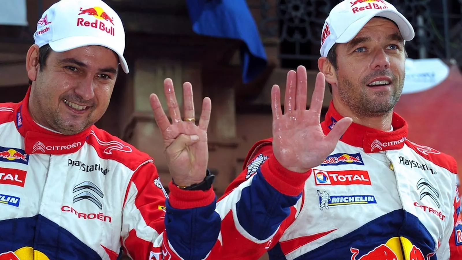 El copilot Daniel Elena (a l'esquerra) i el pilot Sébastien Loeb sumen nou títols mundials