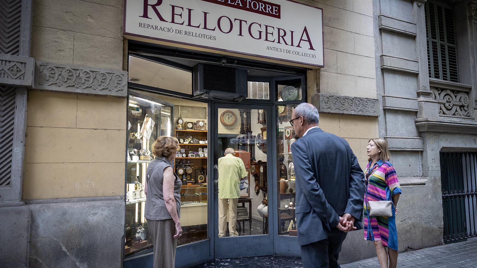 The R de la Torre watch shop, on Córcega Street in Barcelona