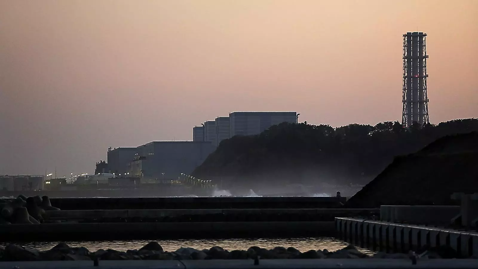 Vista de la central nuclear de Daini, a la prefectura de Fukushima, on es va produir el sisme.