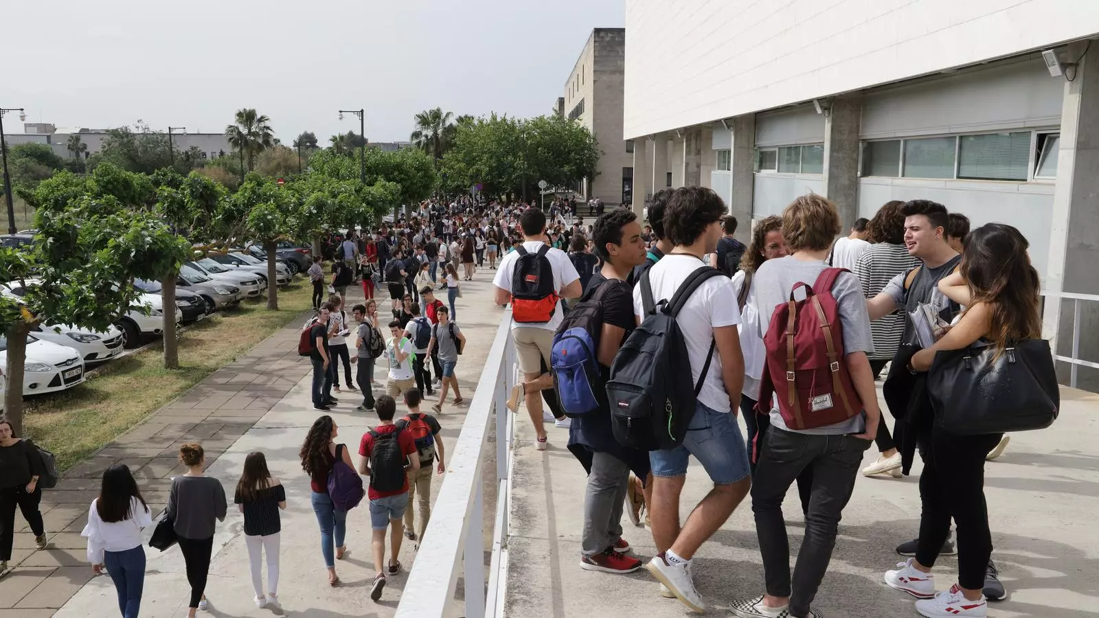Més de 4.000 estudiants balears afronten el primer dia de la selectivitat sense incidències