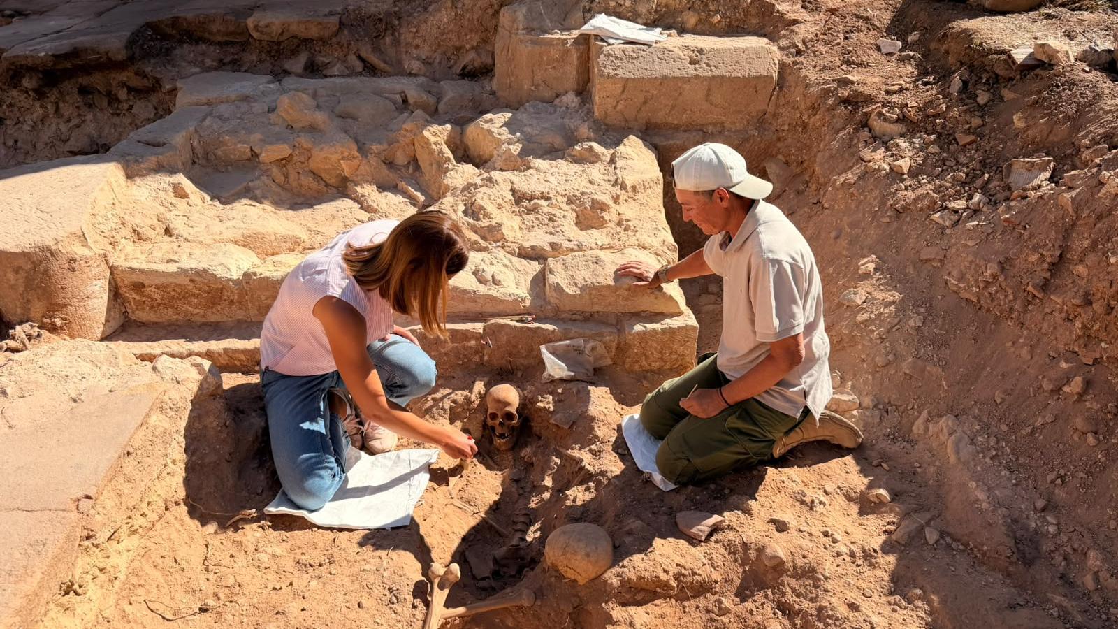 Visita a les excavacions arqueològiques de Soria, al convent de Sant Francesc.